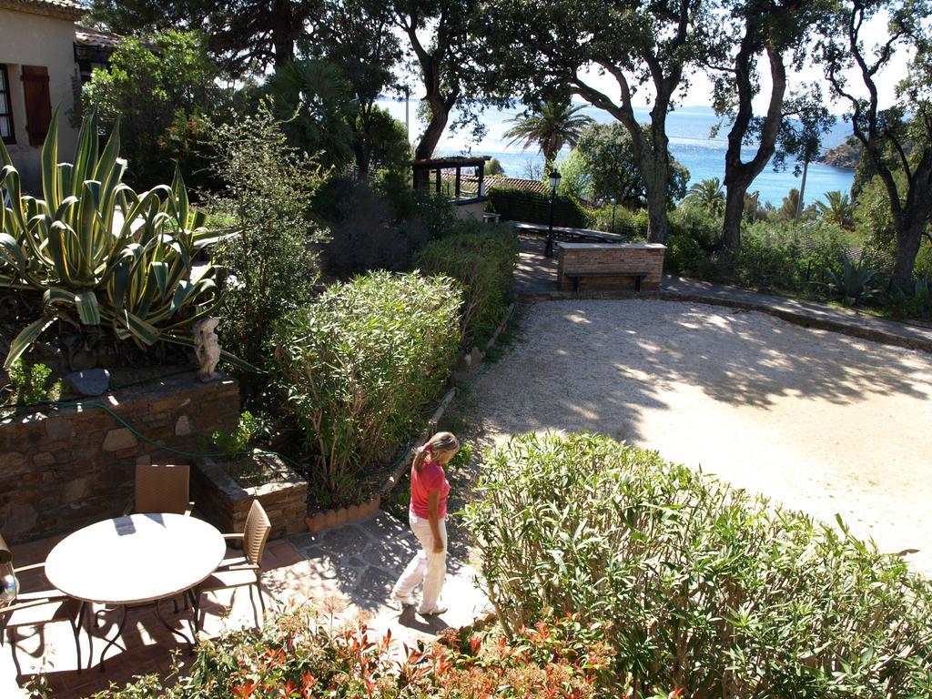 Le Rayol-Canadel-sur-MerLes Lauriers Roses公寓式酒店 外观 照片